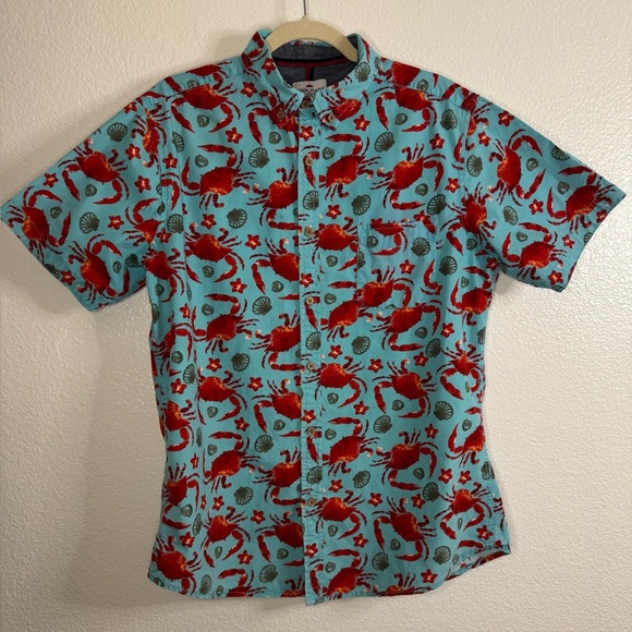 Ditch Plains Blue and Red Crab Print Button Down Shirt Size Large. - Picture 1 of 10